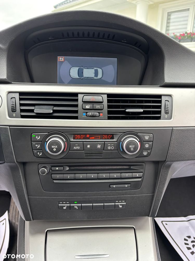 BMW Seria 3 320d - 31