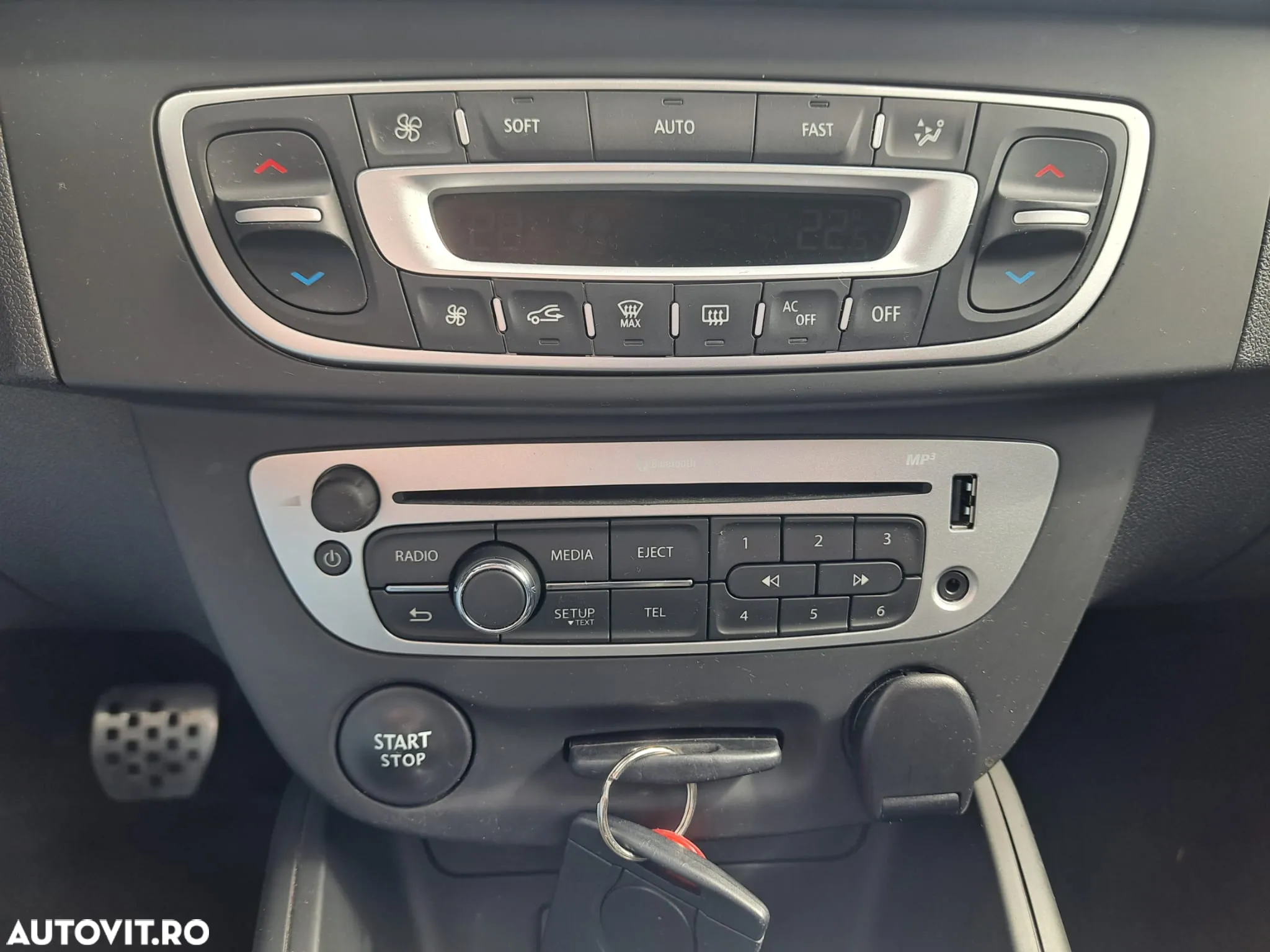 Renault Megane ENERGY dCi 110 GT LINE - 15