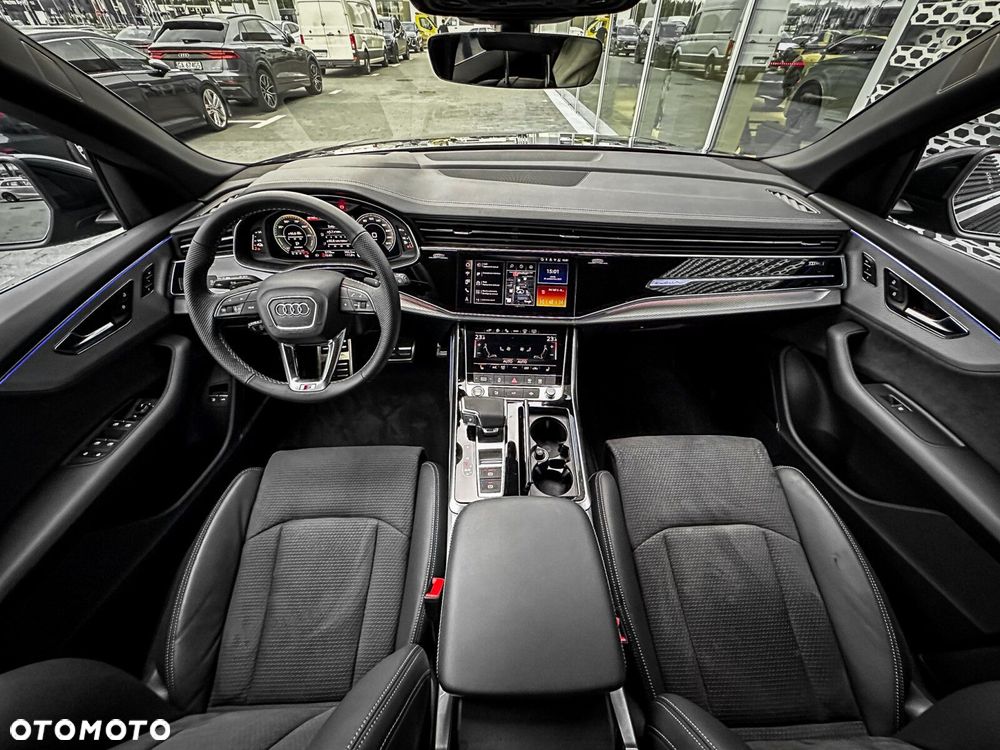 Audi Q8 - 21