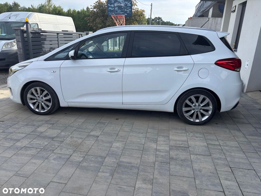 Kia Carens 1.7 CRDi L - 5