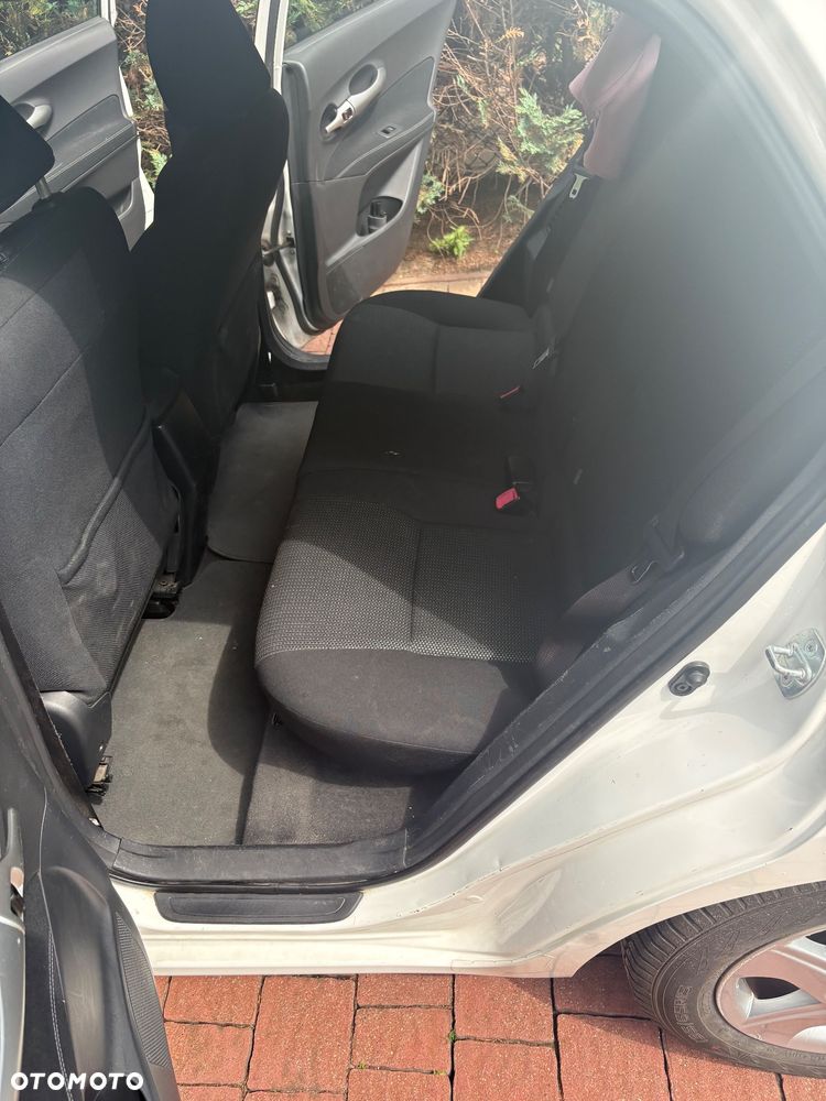 Toyota Auris - 23