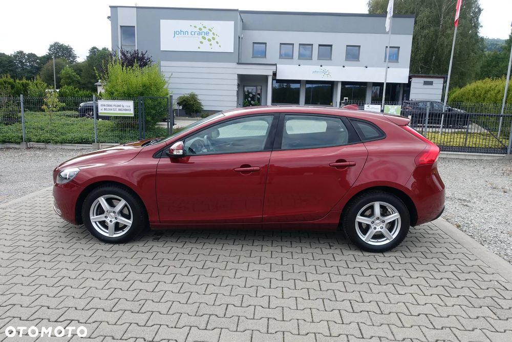 Volvo V40 D2 Momentum - 8