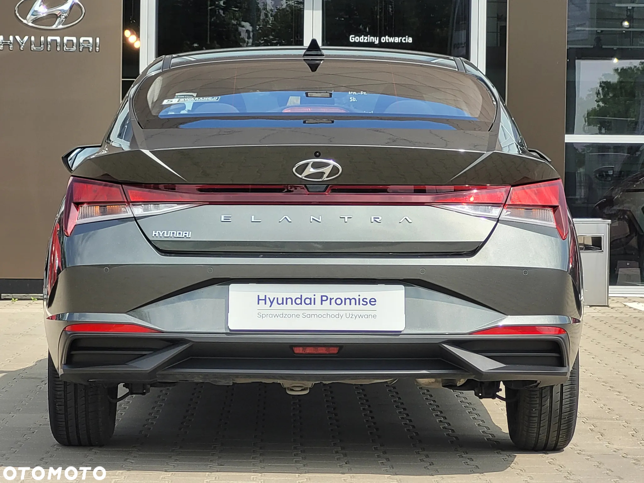 Hyundai Elantra 1.6 Modern - 4
