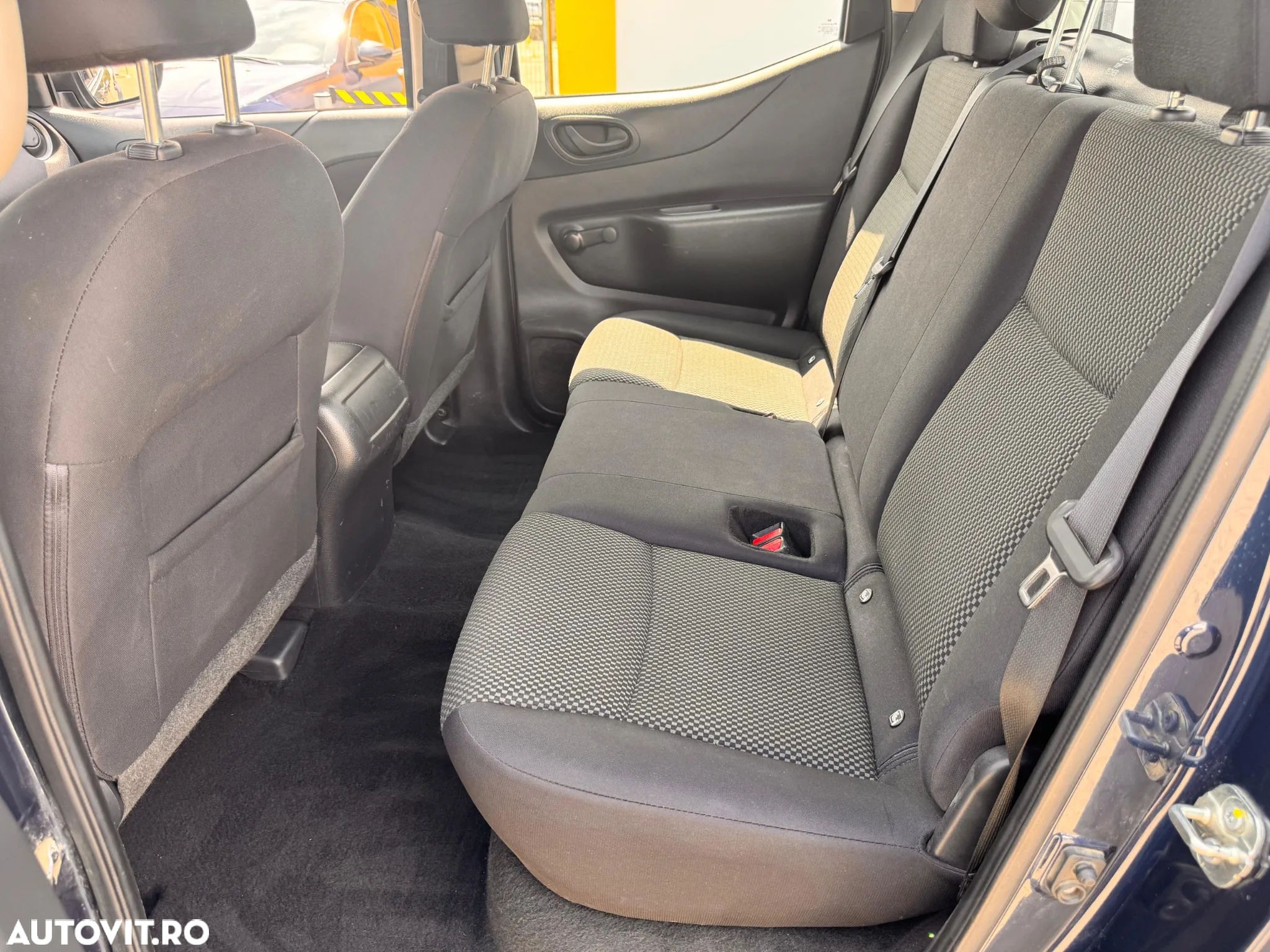 Nissan Navara 2.3 dCi Chassis Double Cab Visia - 10