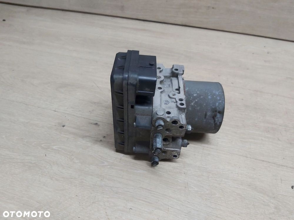 LEXUS IS II 200 220d pompa ABS sterownik - 3