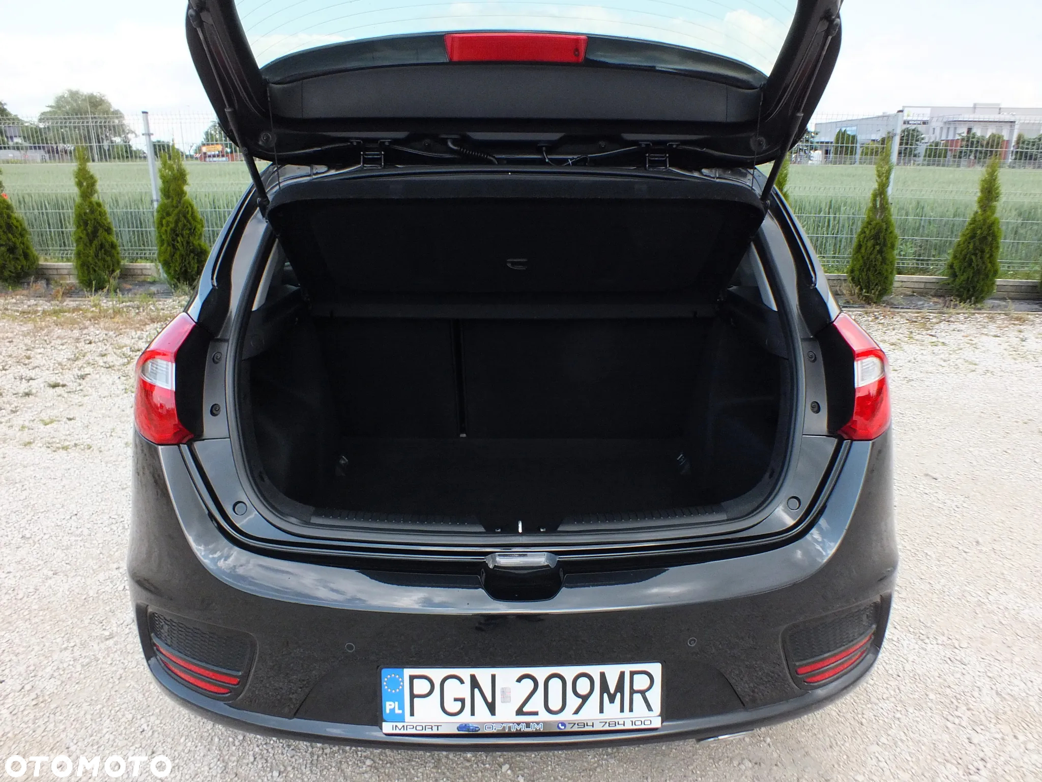 Kia Ceed 1.6 GDI Dream-Team Edition - 15