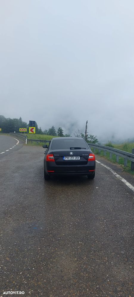 Skoda Octavia 1.6 TDI DSG Style - 9