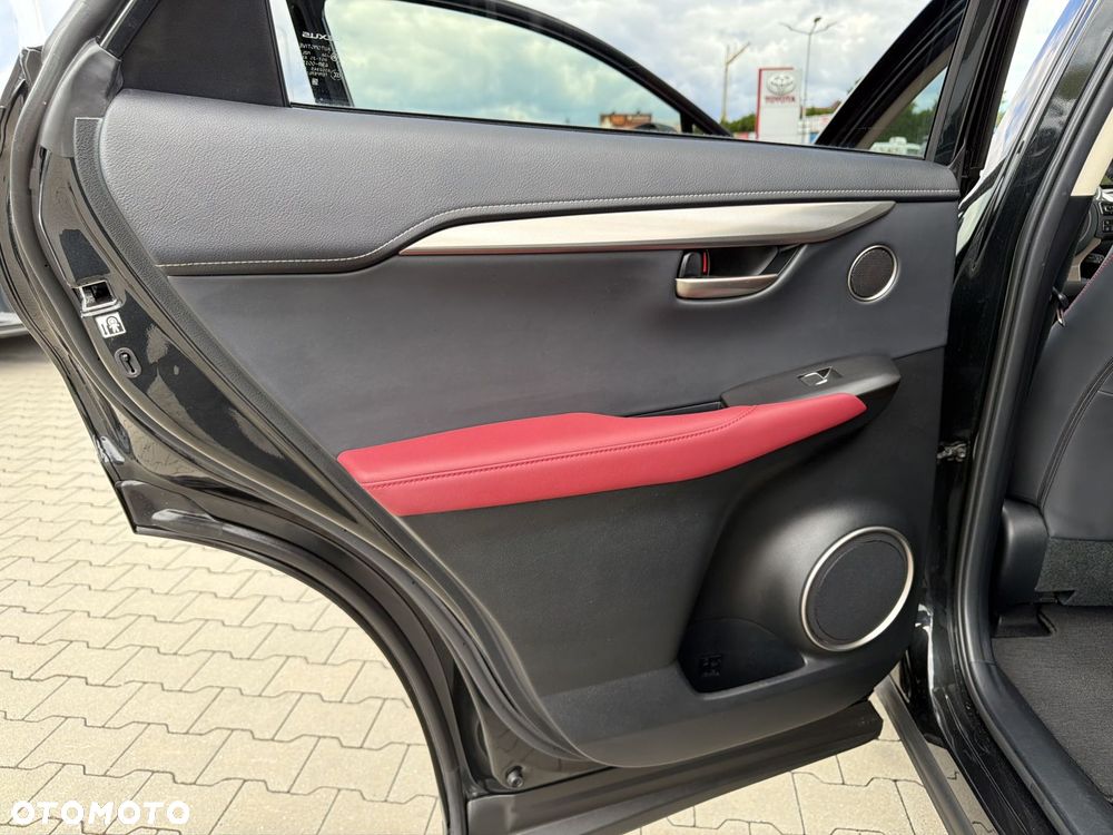 Lexus NX 300h F Impression AWD - 22