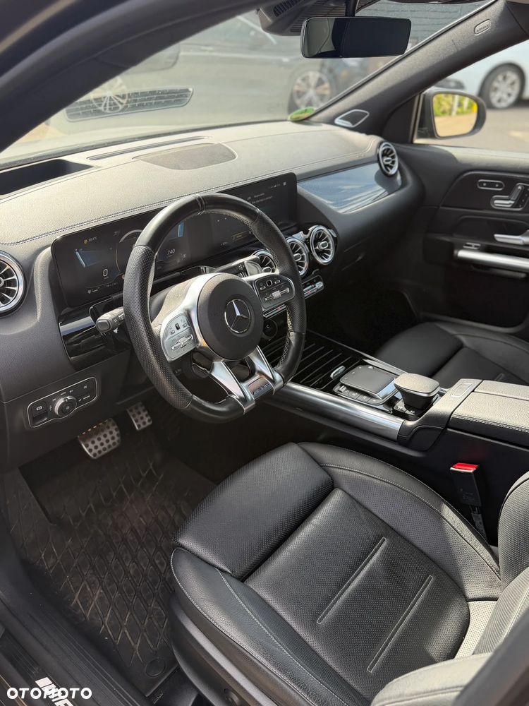 Mercedes-Benz GLA AMG 45 S 4-Matic+ - 4