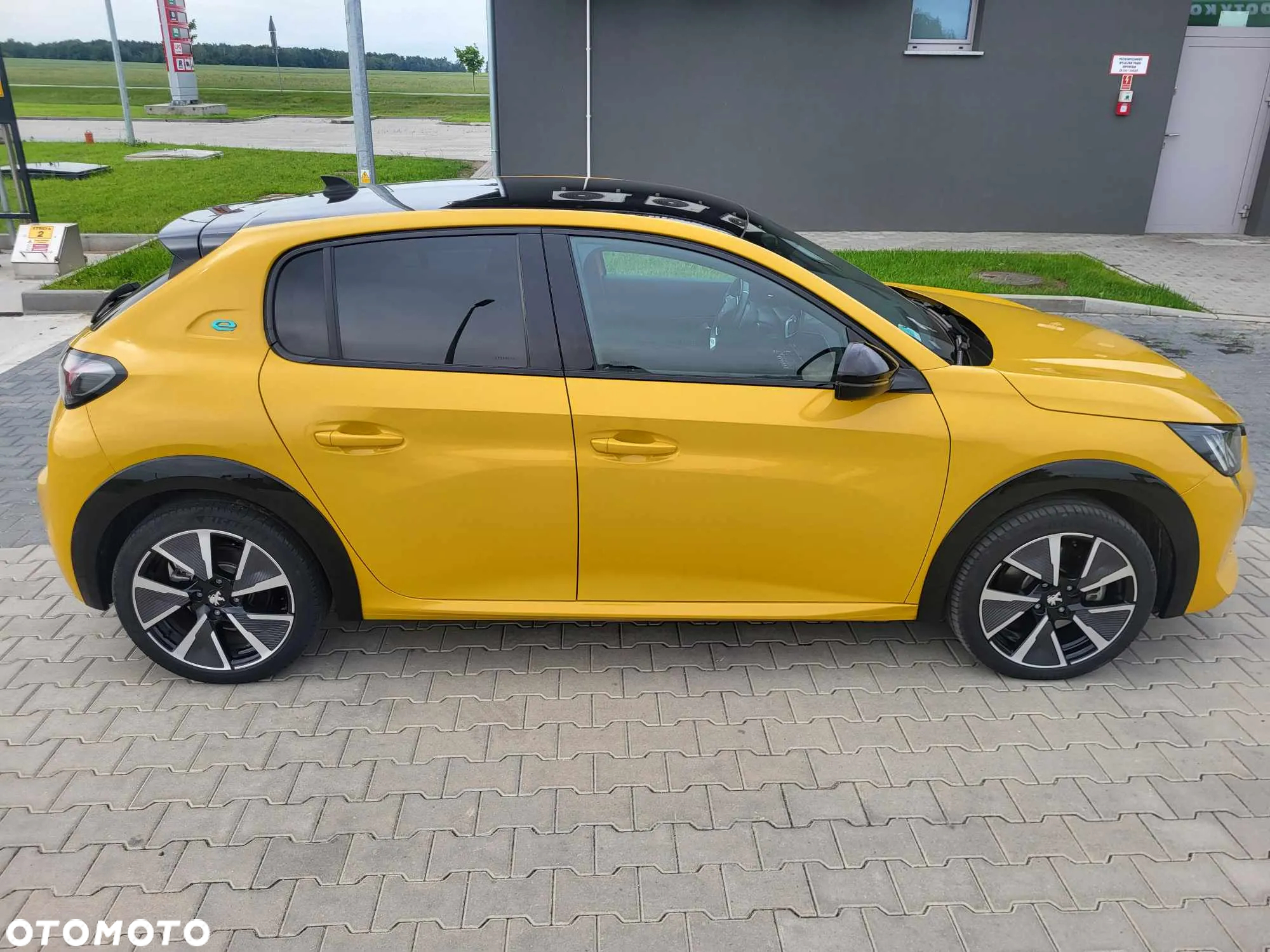 Peugeot 208 e-208 GT Line - 6