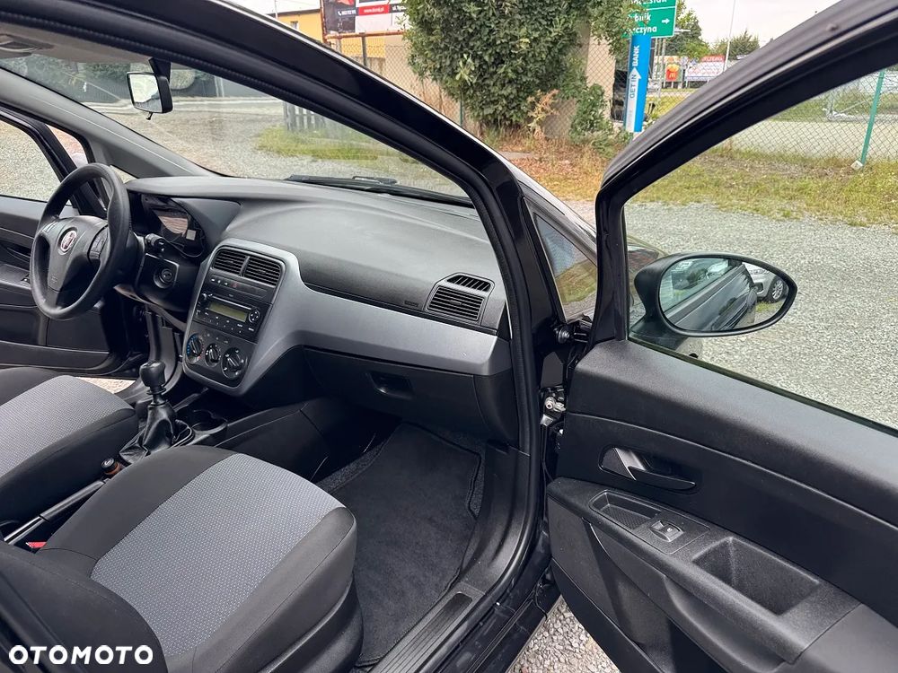 Fiat Grande Punto - 26