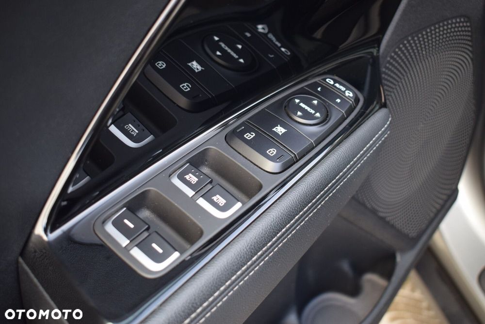 Kia Niro 1.6 GDI Hybrid L - 32