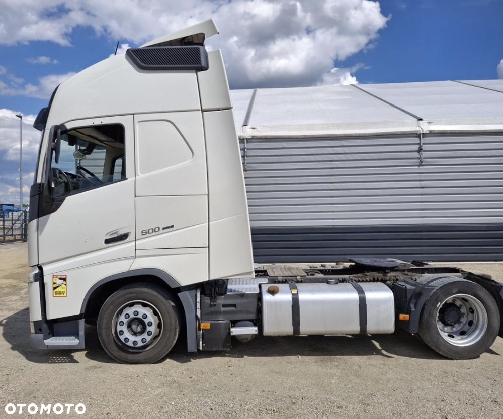 Volvo FH 500 XXL LOW DECK MEGA / TYLKO 616 412 KM PARK COOL / KLIMA POSTOJOWA / NOWY TACHOGRAF GEN2v2 / ORYGINALNY PRZEBIEG / NAJWYŻSZA KABINA XXL / 2 ZBIORNIKI PALIWOWE / CAŁE NA PODUSZCE / 2018 ROK !! - 5