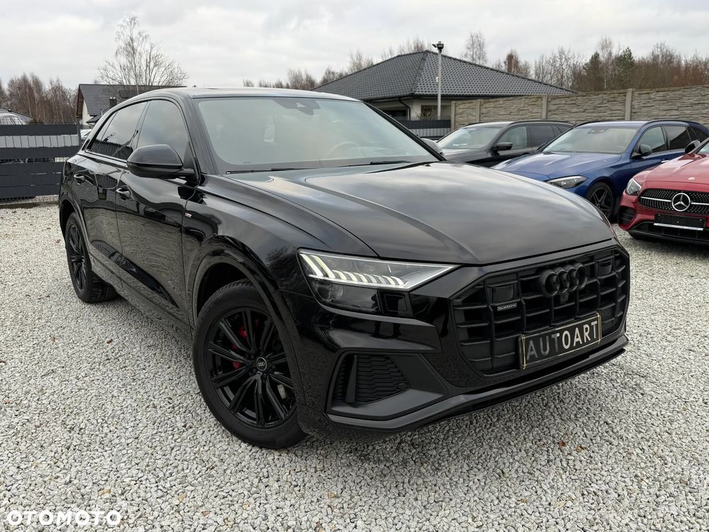 Audi Q8 - 1