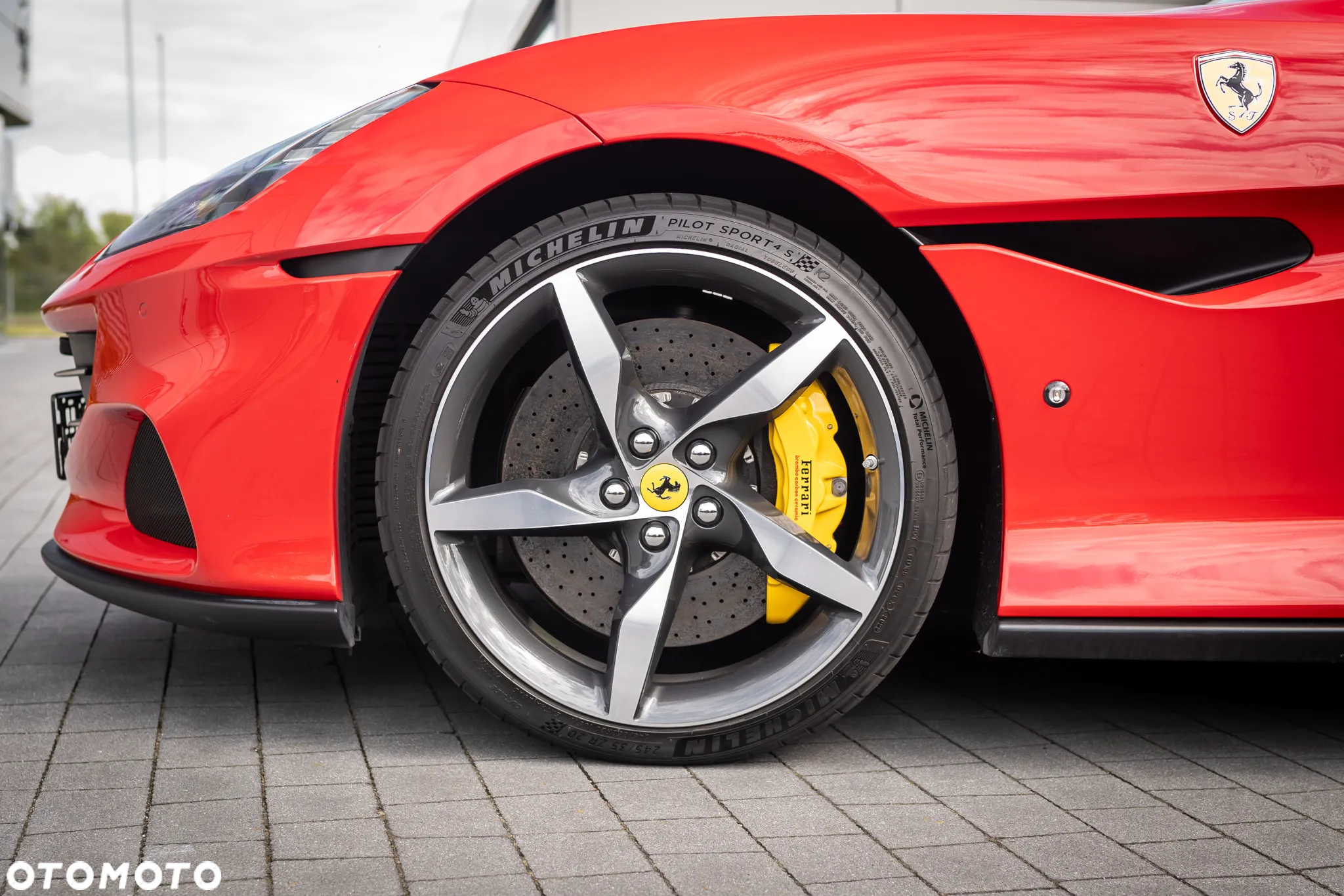 Ferrari Portofino M - 9