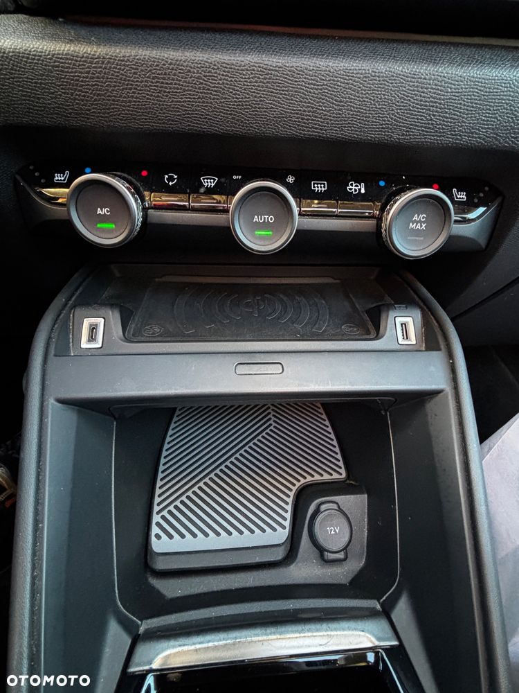 Citroën C4 PureTech 130 Stop&Start EAT8 SHINE - 13
