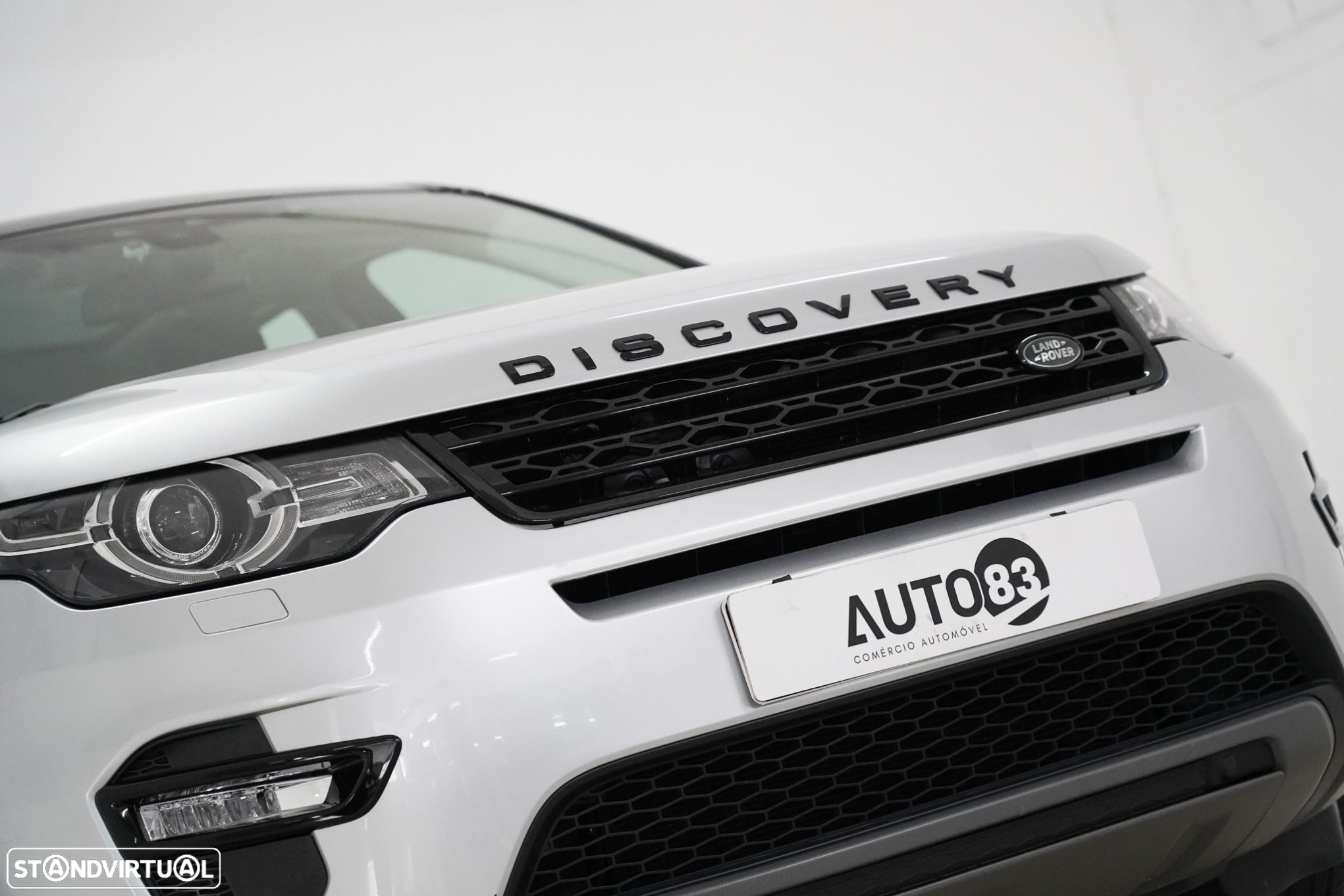 Land Rover Discovery Sport 2.0 TD4 SE Auto - 19