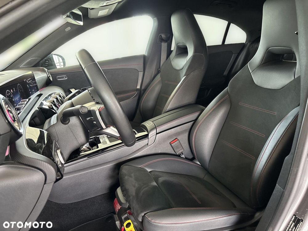 Mercedes-Benz CLA - 17