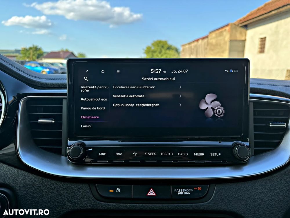 Kia Ceed - 26