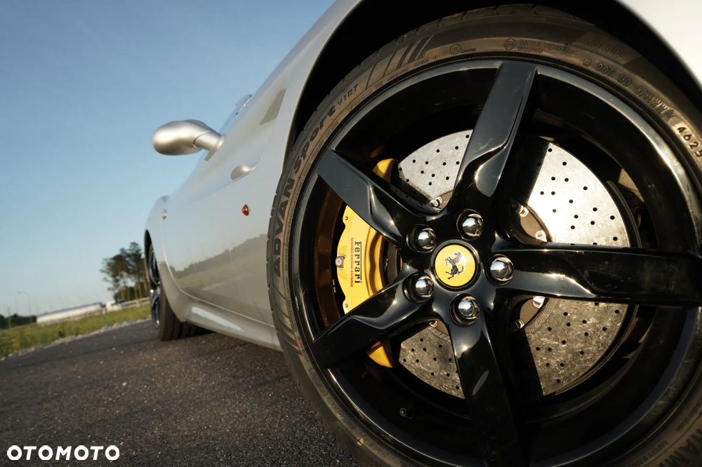 Ferrari California T - 39
