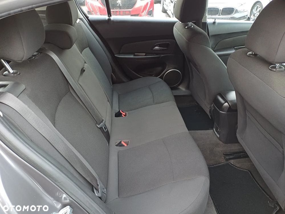 Chevrolet Cruze 1.8 LT+ - 12