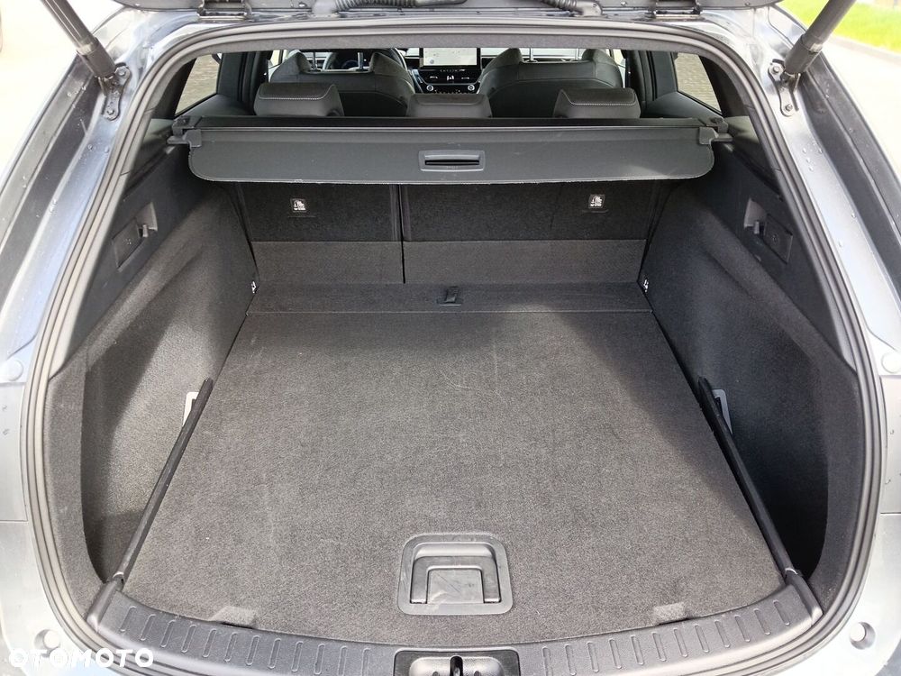 Toyota Corolla 1.8 Hybrid Style - 22