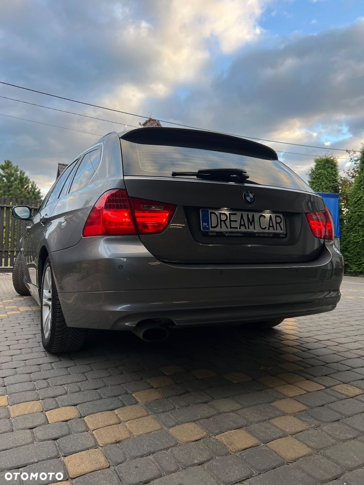 BMW Seria 3 318d Touring - 5