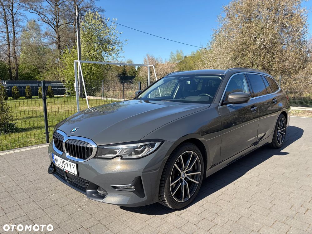 BMW Seria 3 330i - 1