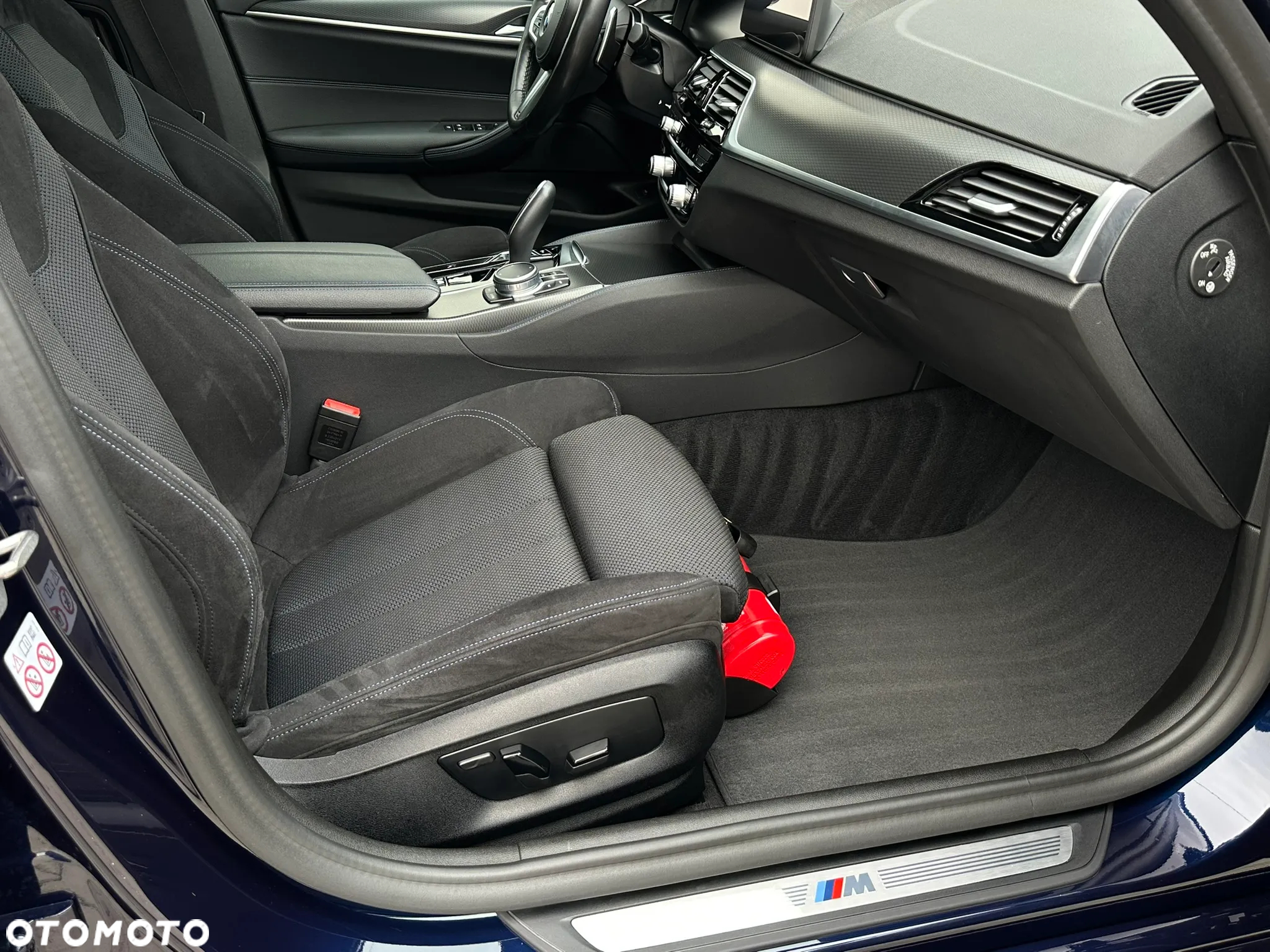 BMW Seria 5 530i xDrive M Sport sport - 22