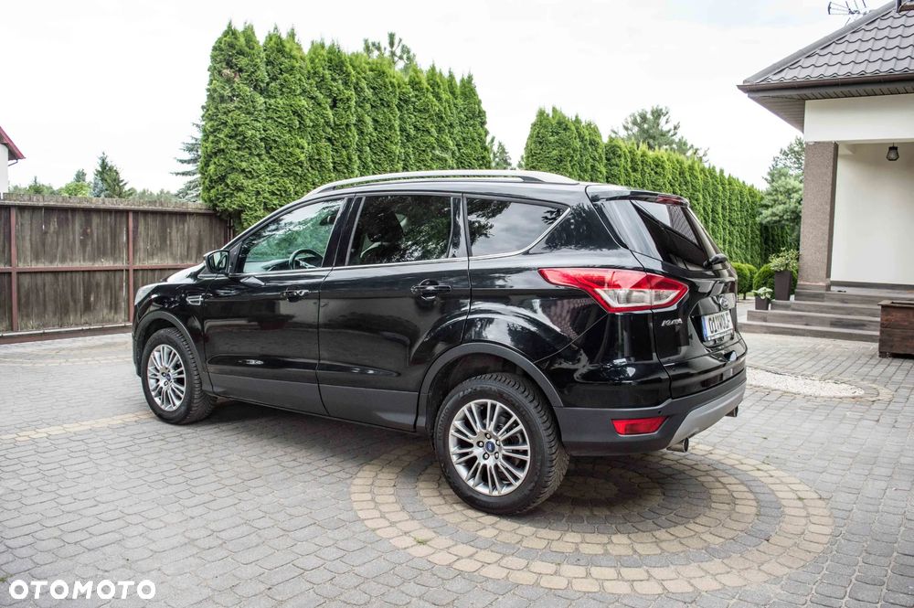Ford Kuga 2.0 TDCi 2x4 Titanium - 6