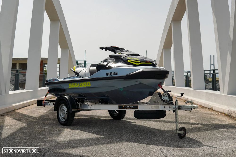 Sea-Doo RXT-X RS 325 - 3