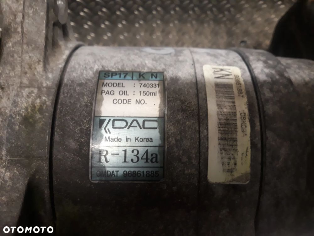 SPRĘŻARKA KLIMATYZACJI CHEVROLET CAPTIVA 2,4 16V  2008r  96861885  96861887 - 2