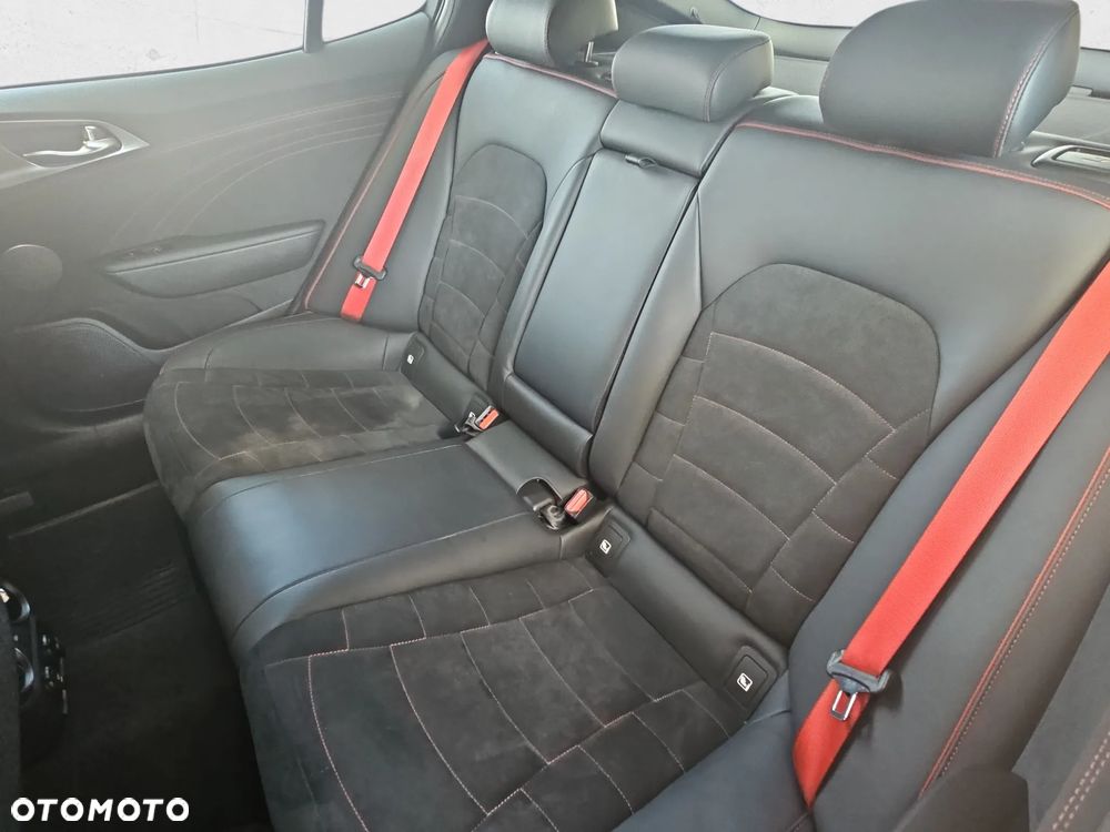 Kia Stinger 3.3 T-GDI V6 GT Prestige Line AWD - 20