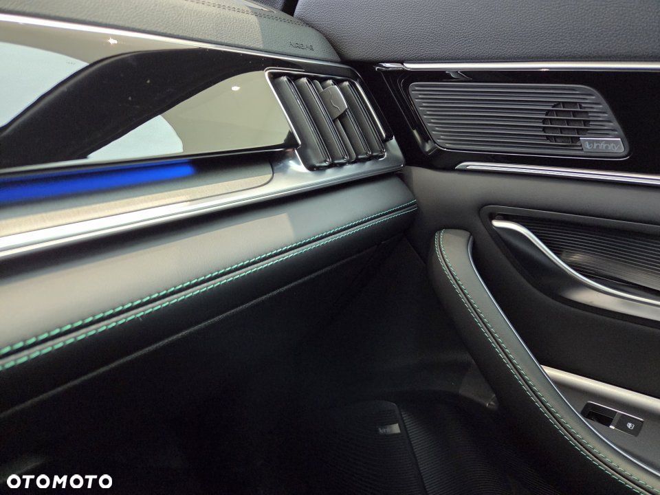 BYD Seal U - 9