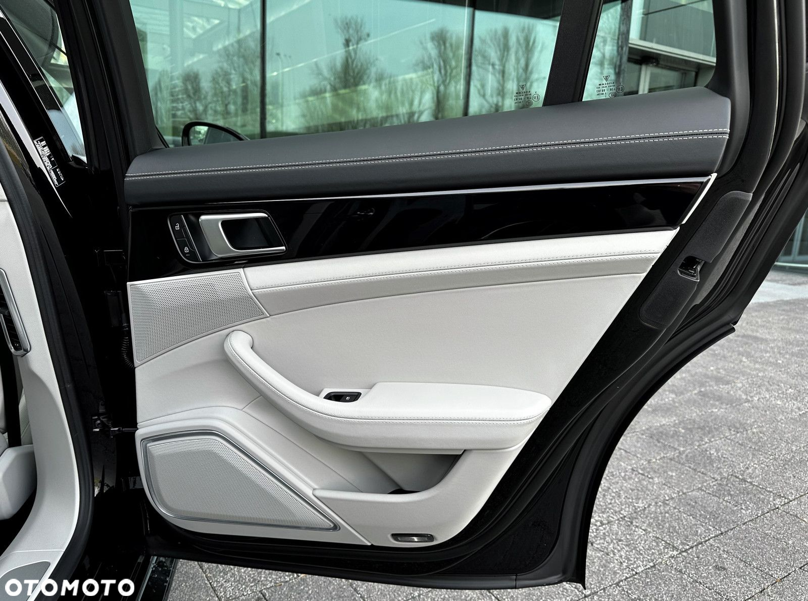 Porsche Panamera - 27