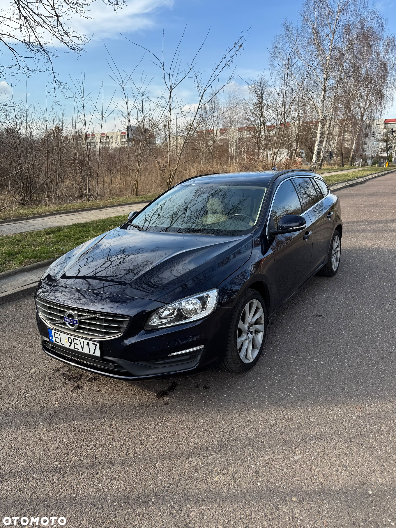 Volvo V60 D3 AWD Momentum Pro - 2