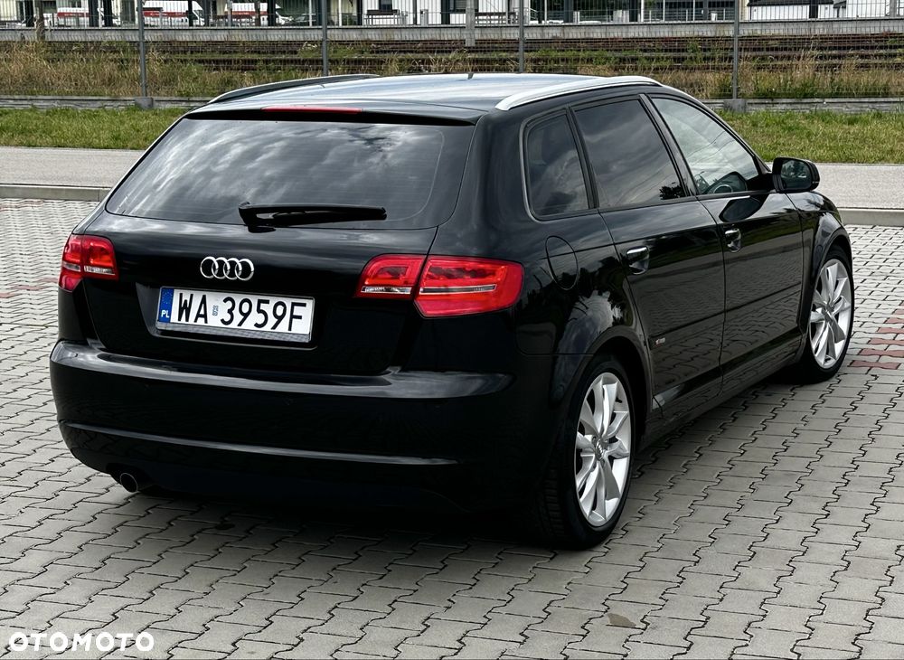 Audi A3 Sportback - 3