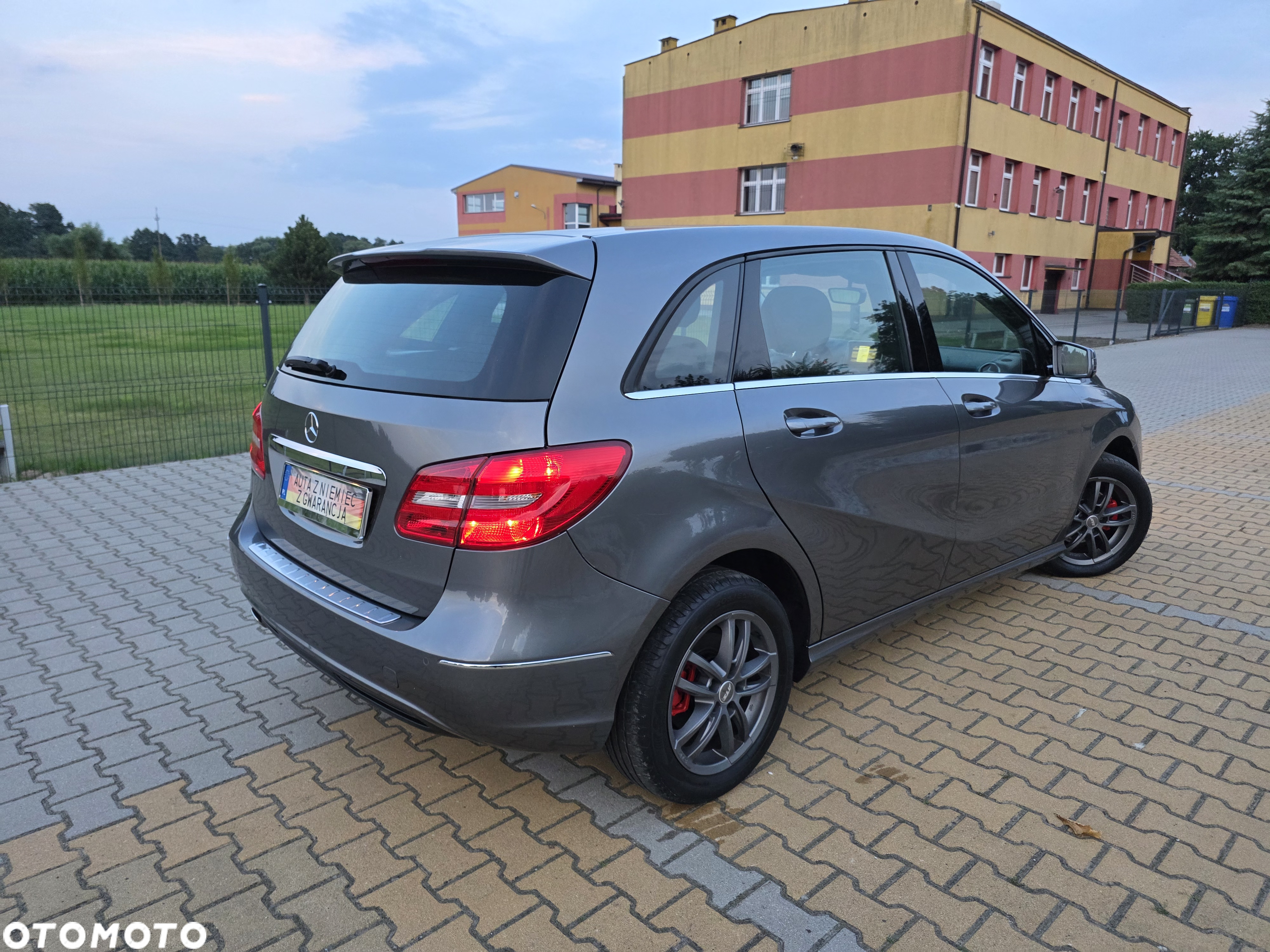 Mercedes-Benz Klasa B 200 CDI (BlueEFFICIENCY) - 8