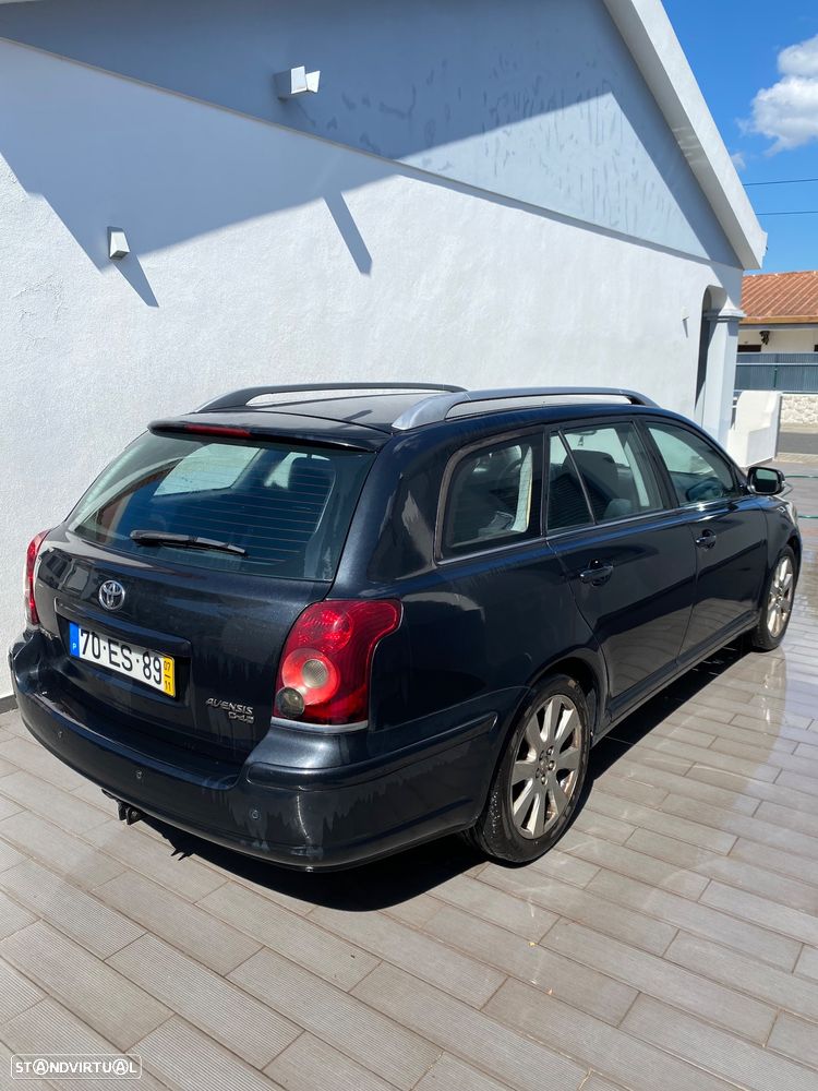 Toyota Avensis SW 2.0 D-4D - 1