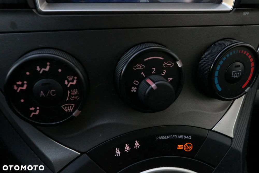 Toyota Verso S 1.33 Premium - 19