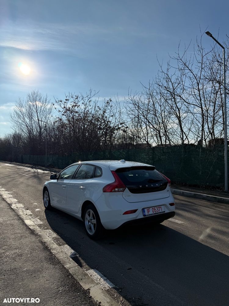 Volvo V40 D2 You - 2