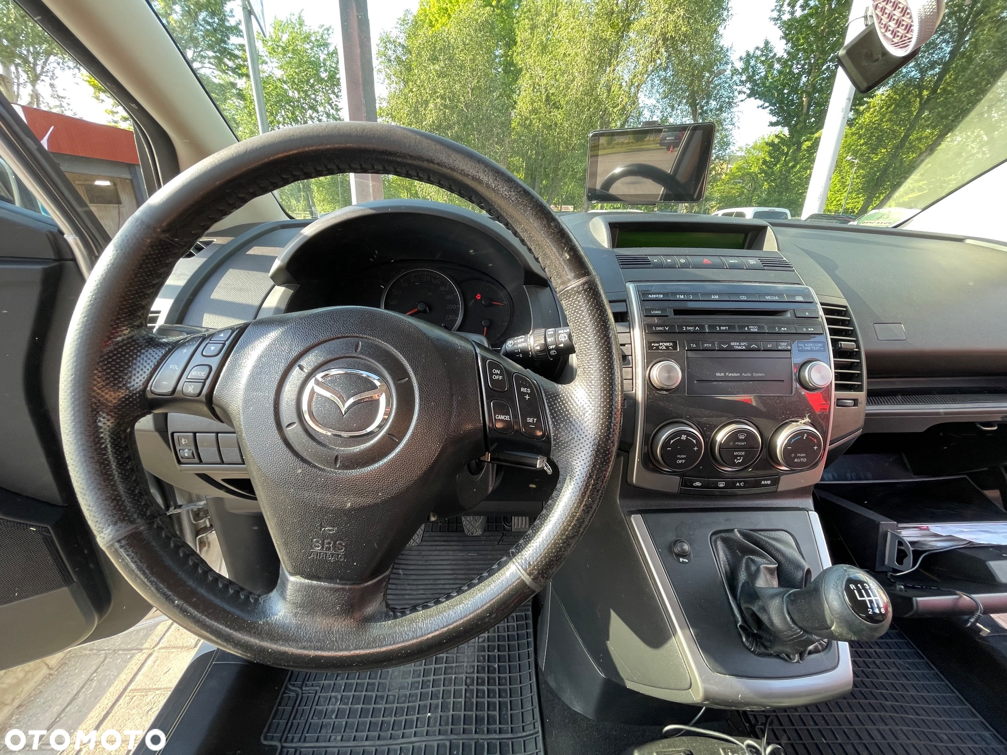 Mazda 5 - 9