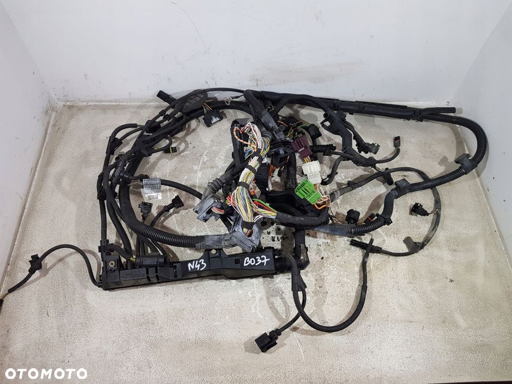 wiązka instalacja silnika 7570549 bmw e90 e91 lci eur 2.0b n43b20ay - 1
