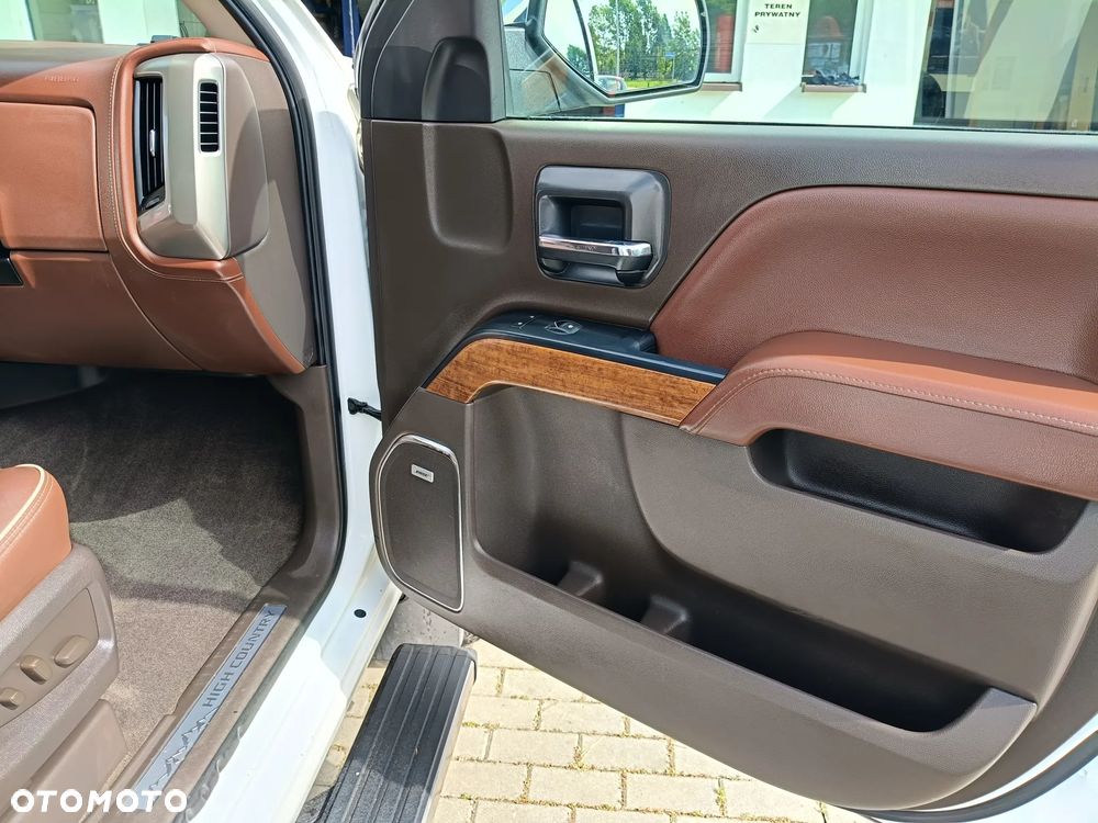 Chevrolet Silverado - 16