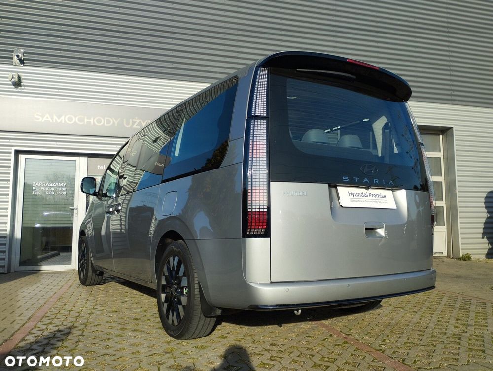 Hyundai Staria 1.6 T-GDI HEV Luxury - 19