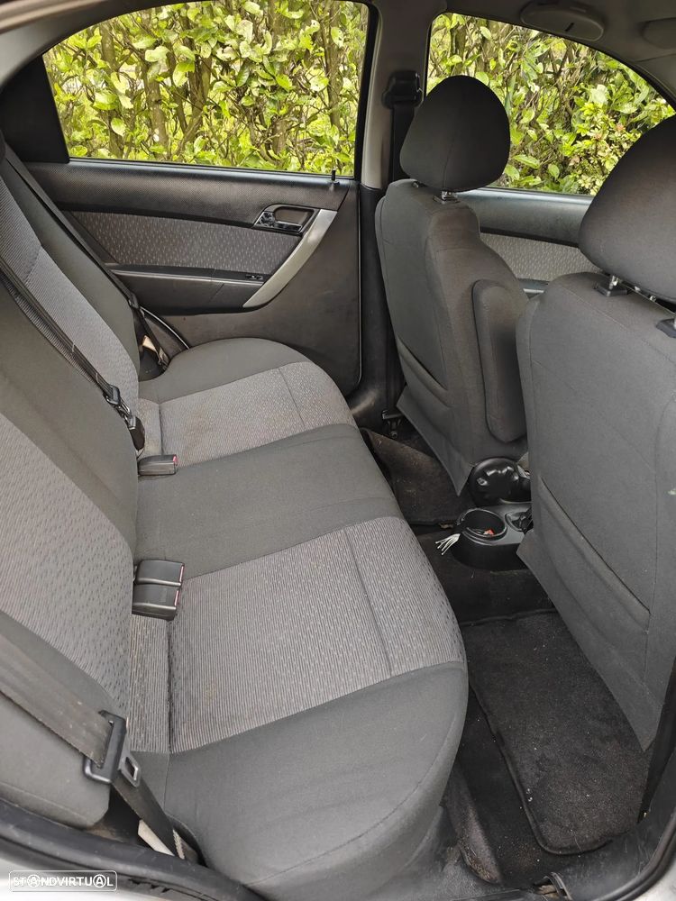 Chevrolet Aveo 1.4 LT - 6