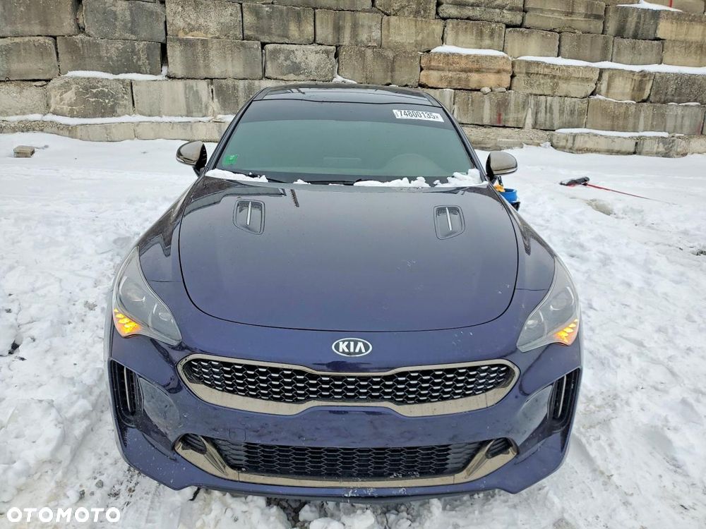 Kia Stinger - 5