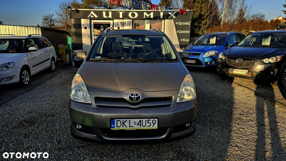 Toyota Corolla Verso - 11