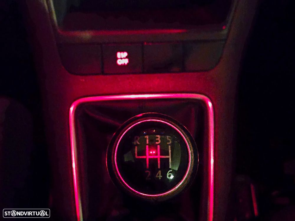 VW Golf Plus 2.0 TDi Confortline - 13