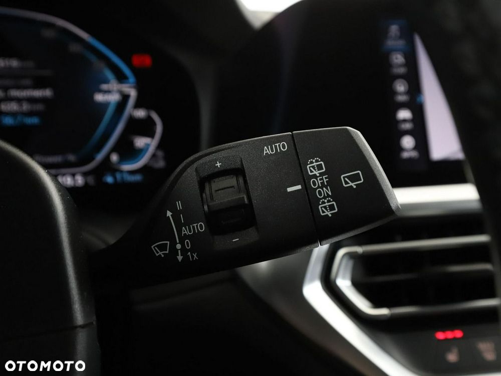BMW Seria 3 - 35